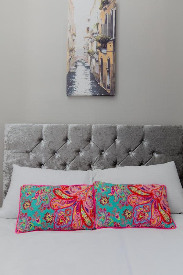 Bright & Homely City Centre Apartment Near Holyrood Edinburgh Eksteriør billede